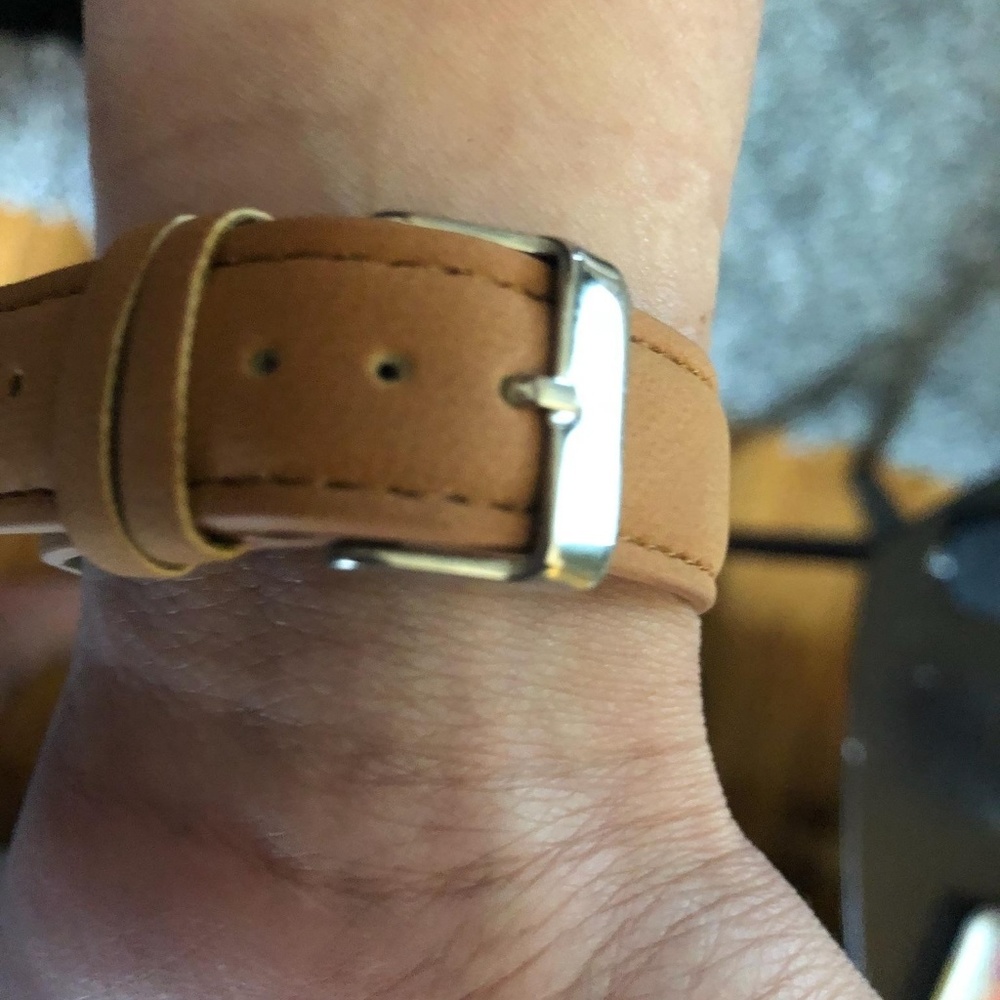 Watch - Picture 2 of 4
